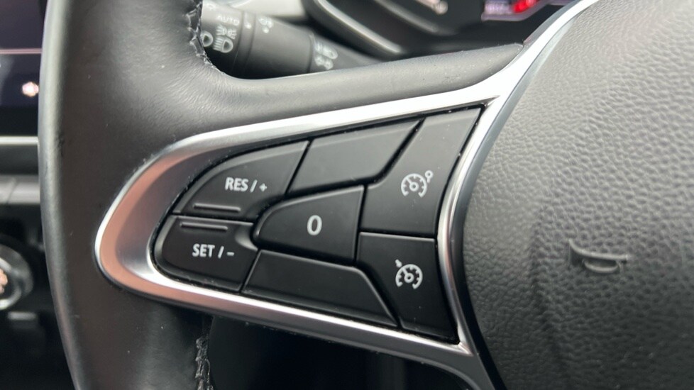 Used Renault Captur 2020 for sale - 76124630: Photo 24