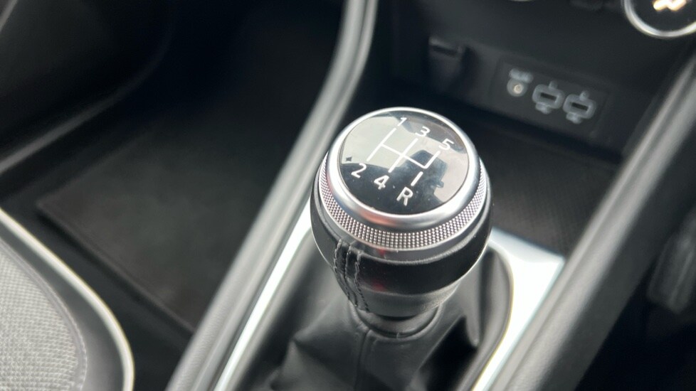 Used Renault Captur 2020 for sale - 76124630: Photo 30