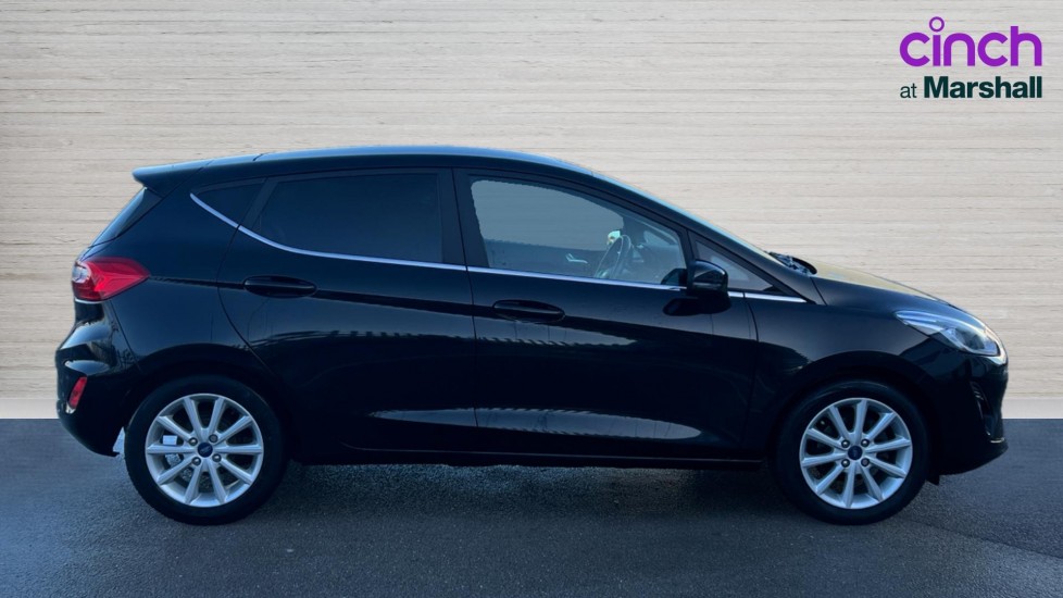 Used Ford Fiesta 2018 for sale - 76749952: Photo 2