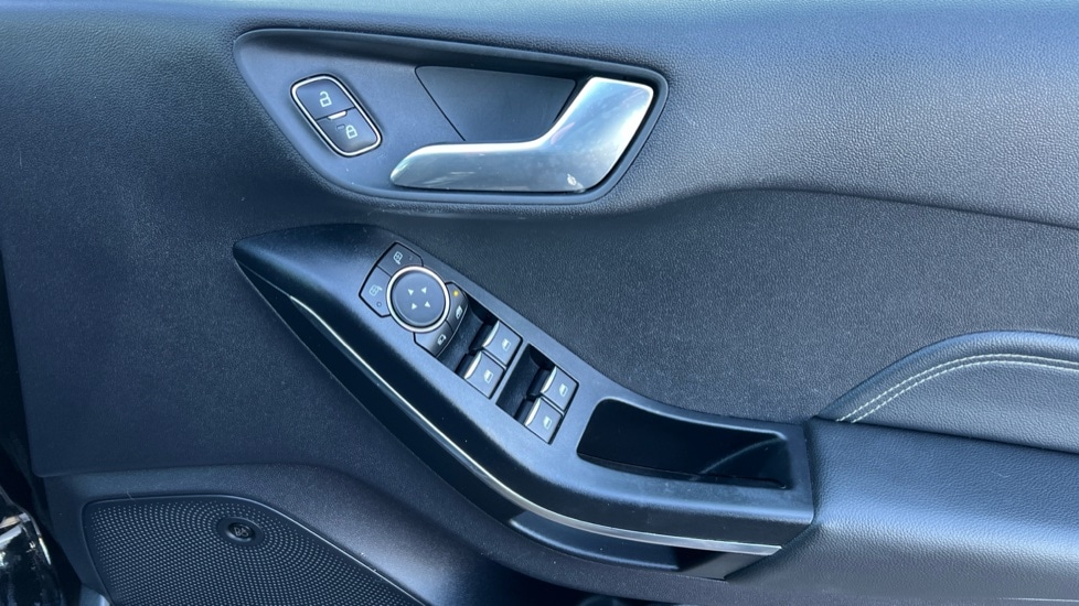 Used Ford Fiesta 2018 for sale - 76749952: Photo 30