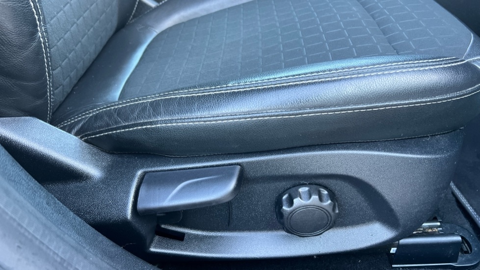 Used Ford Fiesta 2018 for sale - 76749952: Photo 36