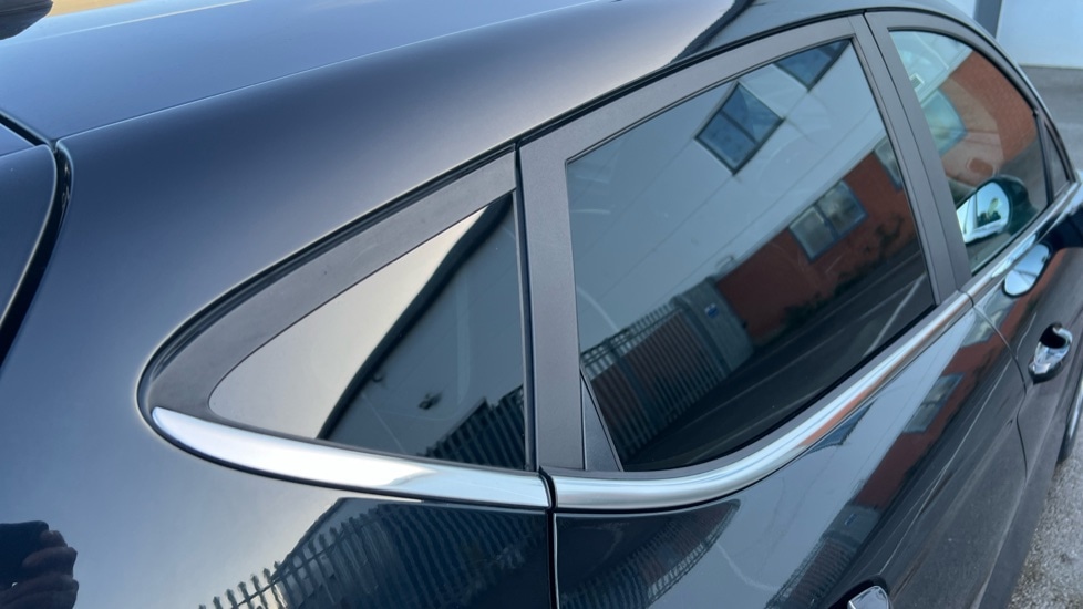 Used Ford Fiesta 2018 for sale - 76749952: Photo 38