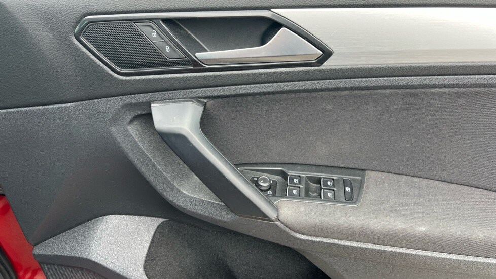 Used Volkswagen Tiguan 2018 for sale - 76871442: Photo 31