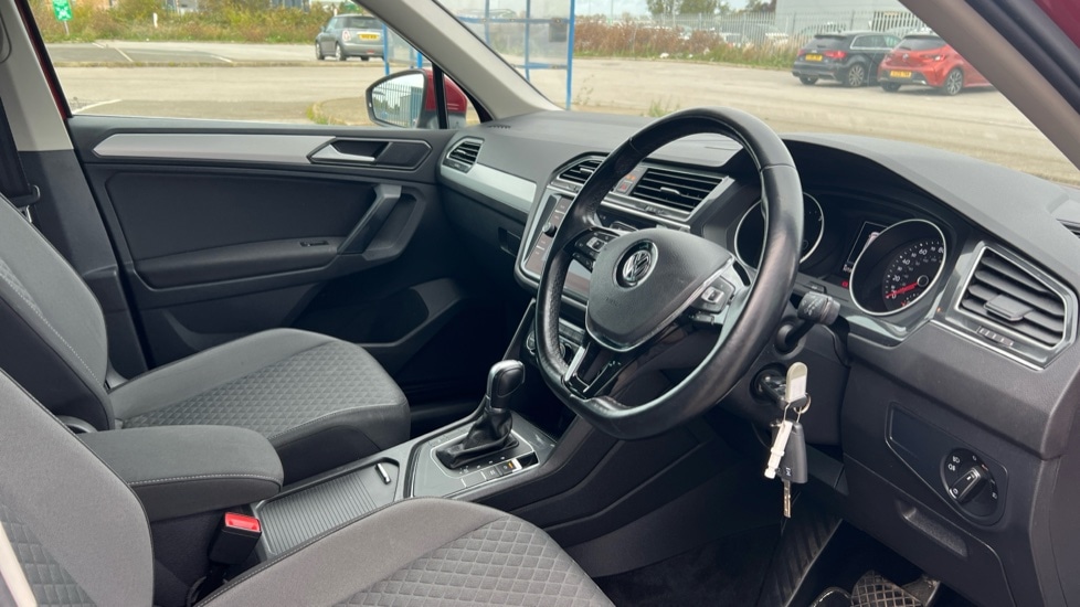 Used Volkswagen Tiguan 2018 for sale - 76871442: Photo 9