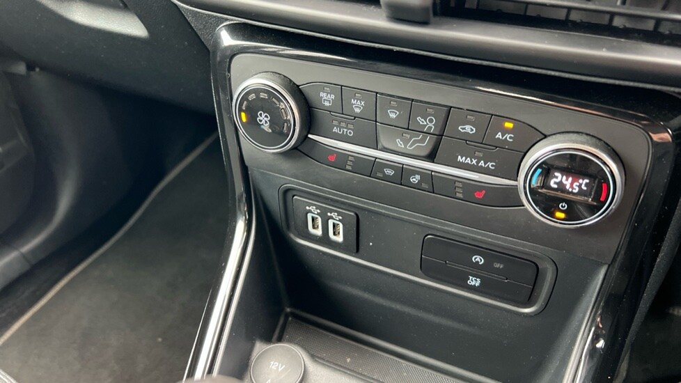 Used Ford Ecosport 2019 for sale - 76112461: Photo 31