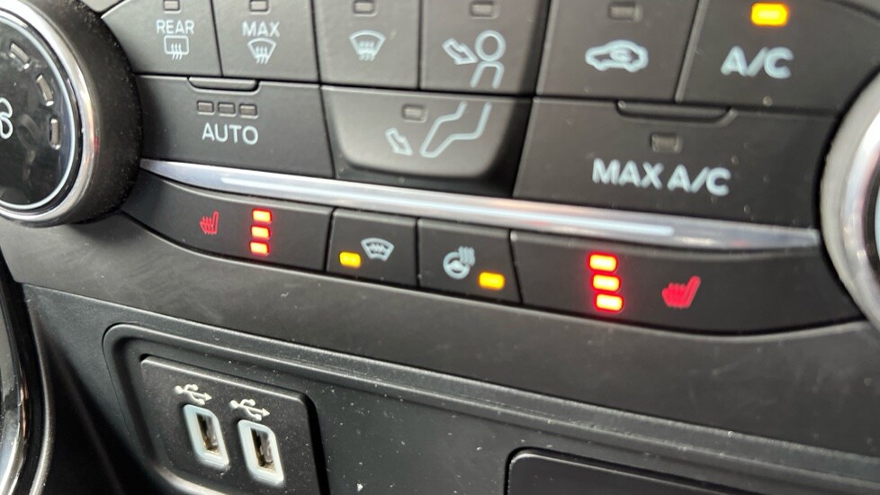 Used Ford Ecosport 2019 for sale - 76112461: Photo 37
