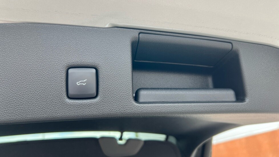 Used Ford Kuga 2024 for sale - 76021889: Photo 48