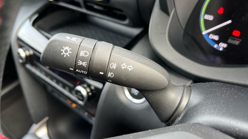 Used Toyota Yaris Cross 2023 for sale - 76870019: Photo 26