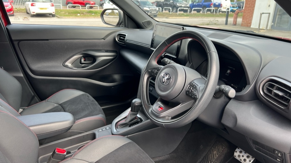 Used Toyota Yaris Cross 2023 for sale - 76870019: Photo 9