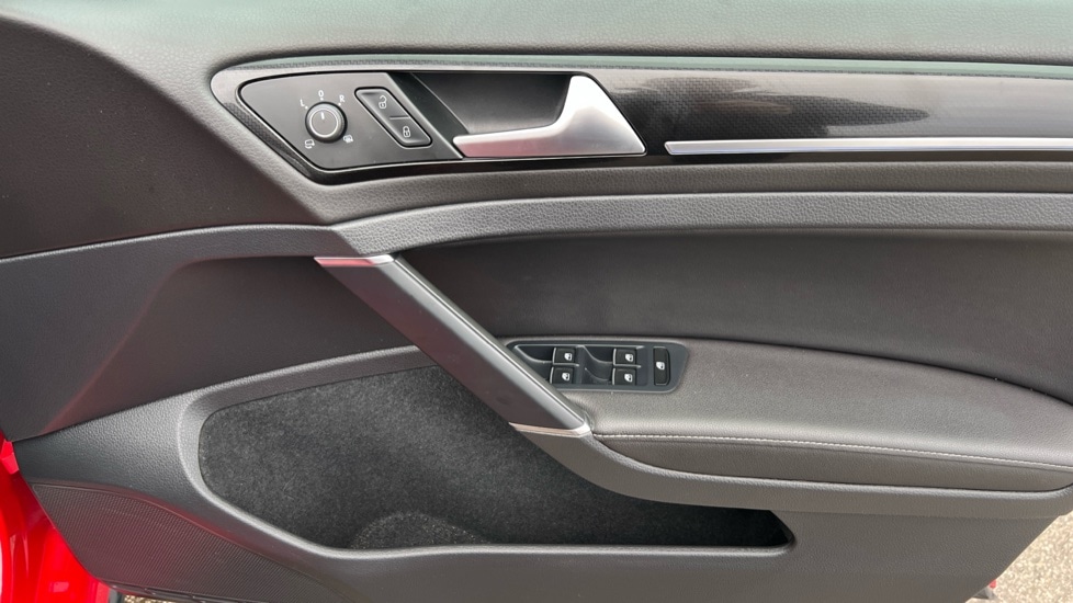 Used Volkswagen Golf 2018 for sale - 76593618: Photo 31