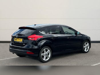Used Ford Focus 2017 for sale - 75605842: Photo