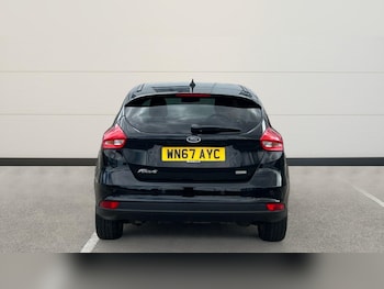 Used Ford Focus 2017 for sale - 75605842: Photo