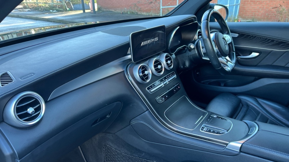 Used Mercedes-Benz GLC 2020 for sale - 76872690: Photo 10