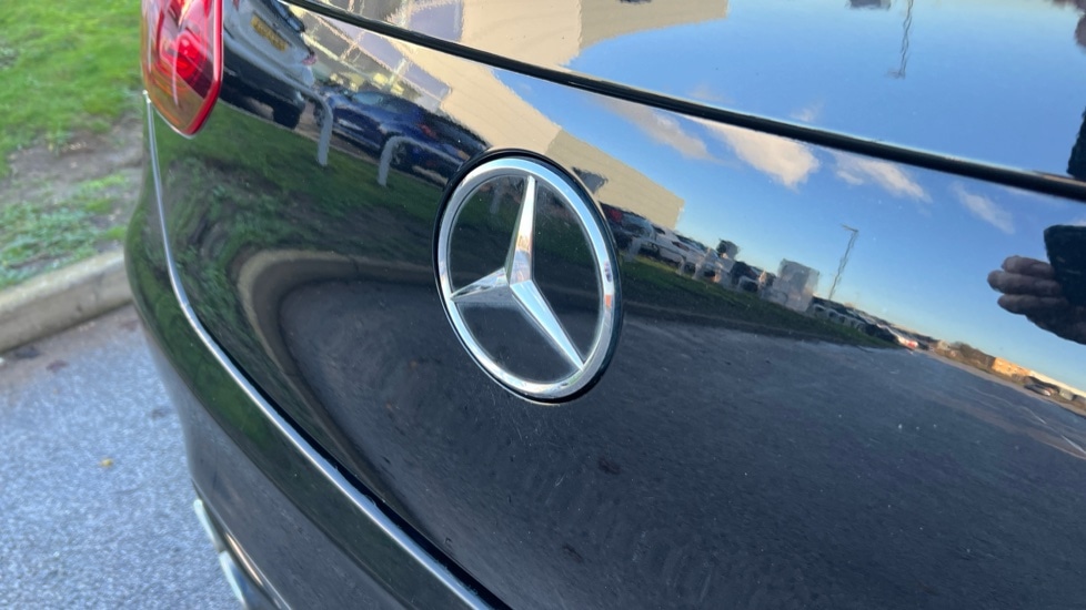 Used Mercedes-Benz GLC 2020 for sale - 76872690: Photo 22