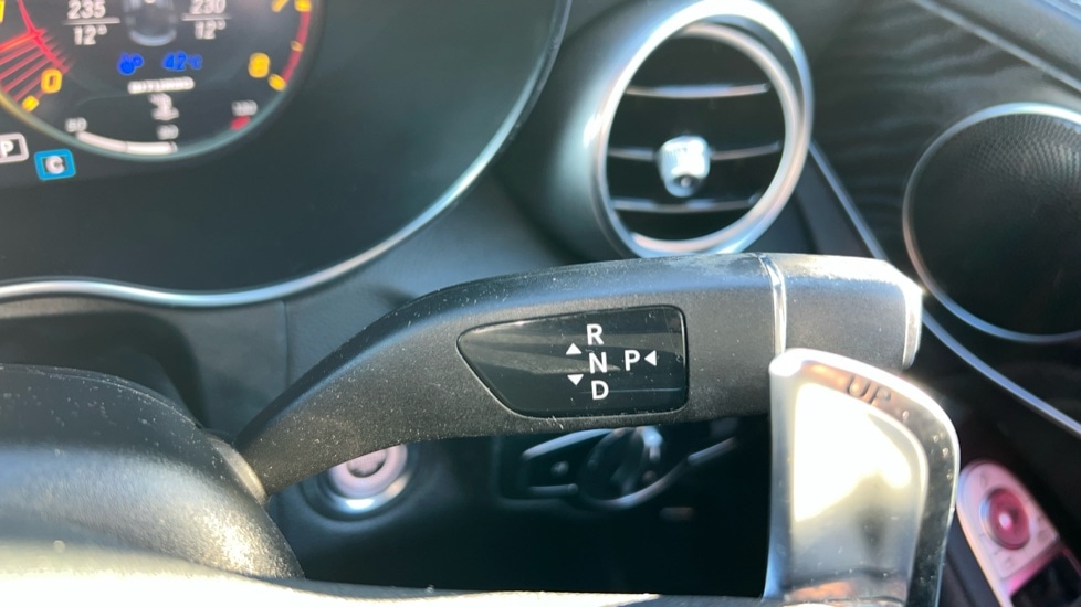 Used Mercedes-Benz GLC 2020 for sale - 76872690: Photo 25