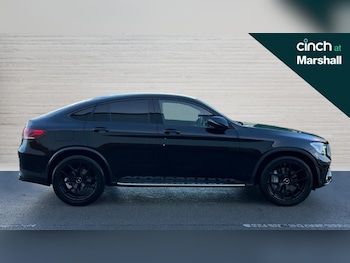 Used Mercedes-Benz GLC 2020 for sale - 76872690: Photo