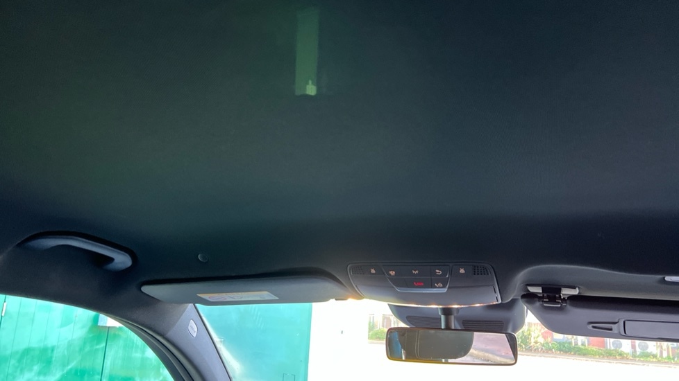 Used Mercedes-Benz GLC 2020 for sale - 76872690: Photo 32