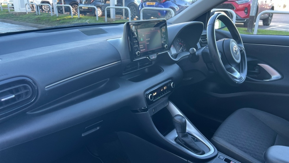 Used Toyota Yaris 2022 for sale - 76869848: Photo 10