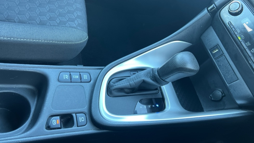 Used Toyota Yaris 2022 for sale - 76869848: Photo 28