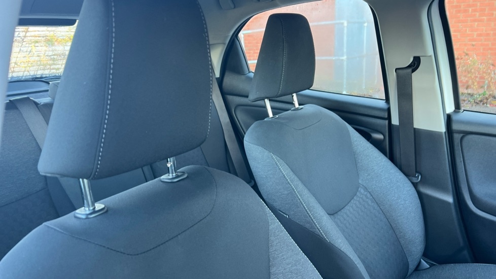 Used Toyota Yaris 2022 for sale - 76869848: Photo 36