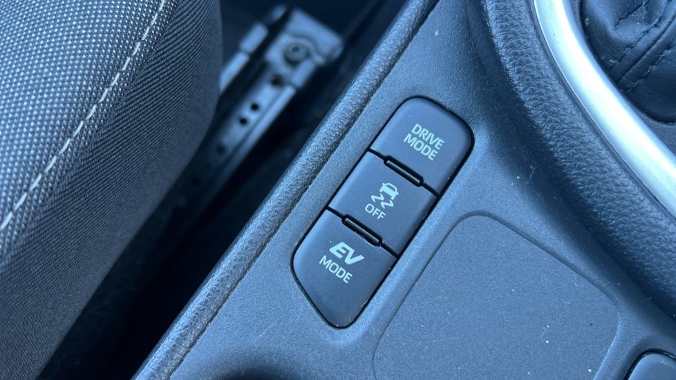 Used Toyota Yaris 2022 for sale - 76869848: Photo 38