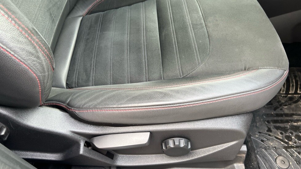 Used Ford Kuga 2019 for sale - 76870578: Photo 34