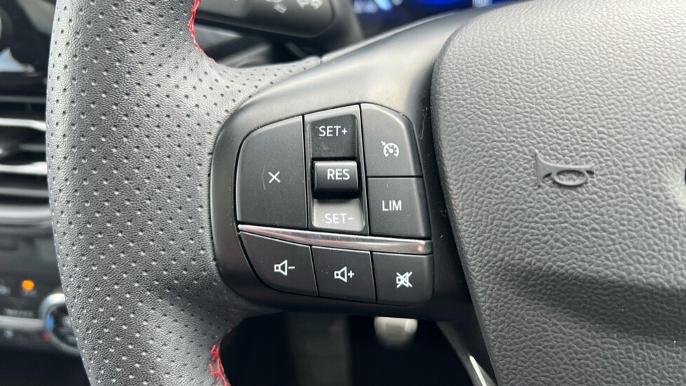 Used Ford Kuga 2022 for sale - 75921937: Photo 25