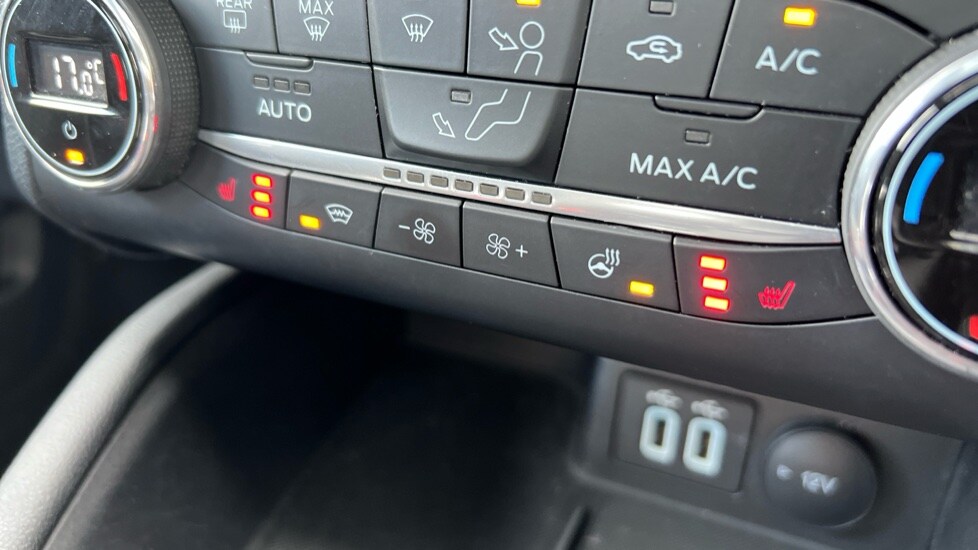 Used Ford Kuga 2022 for sale - 75921937: Photo 37