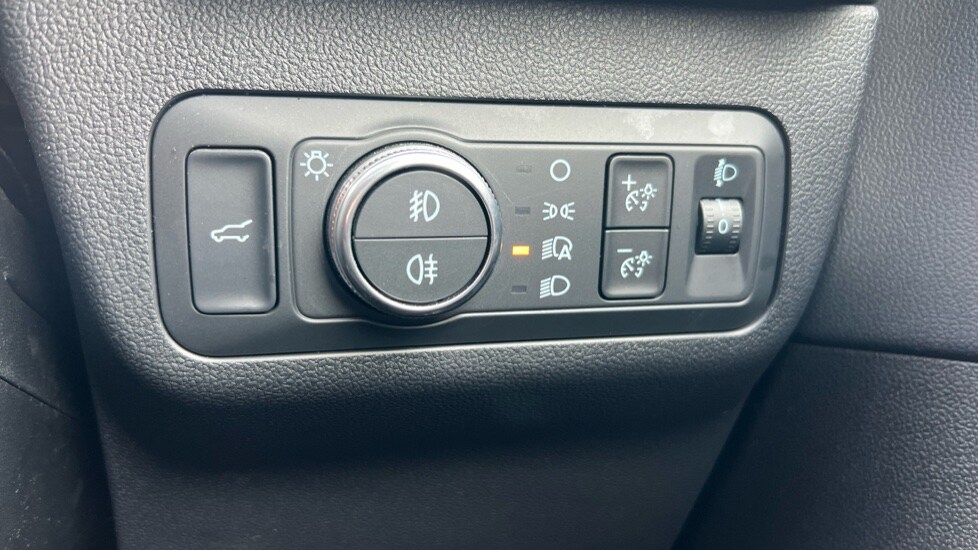 Used Ford Kuga 2022 for sale - 75921937: Photo 47