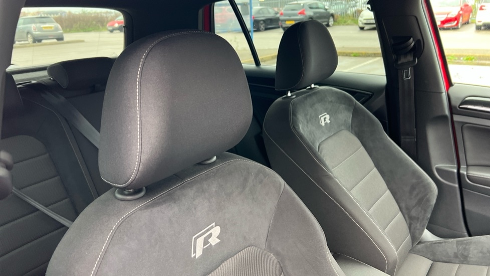 Used Volkswagen Golf 2018 for sale - 76459015: Photo 38
