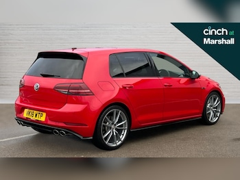 Used Volkswagen Golf 2018 for sale - 76459015: Photo