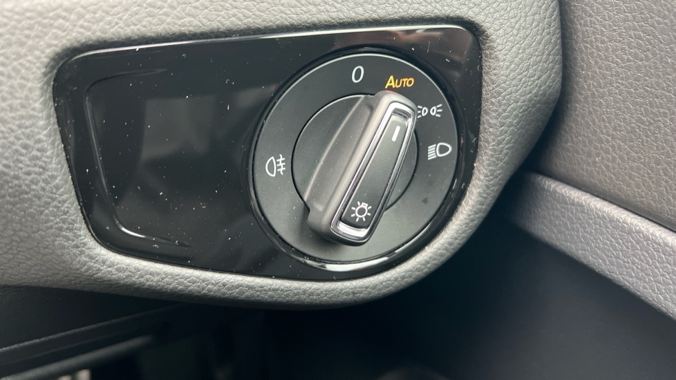 Used Volkswagen Golf 2018 for sale - 76459015: Photo 50