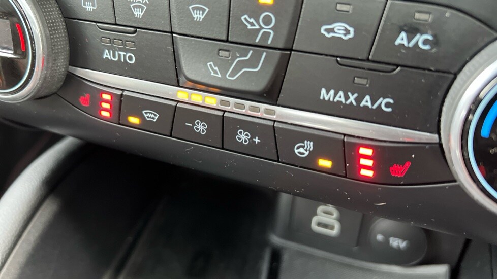 Used Ford Kuga 2022 for sale - 76856363: Photo 35