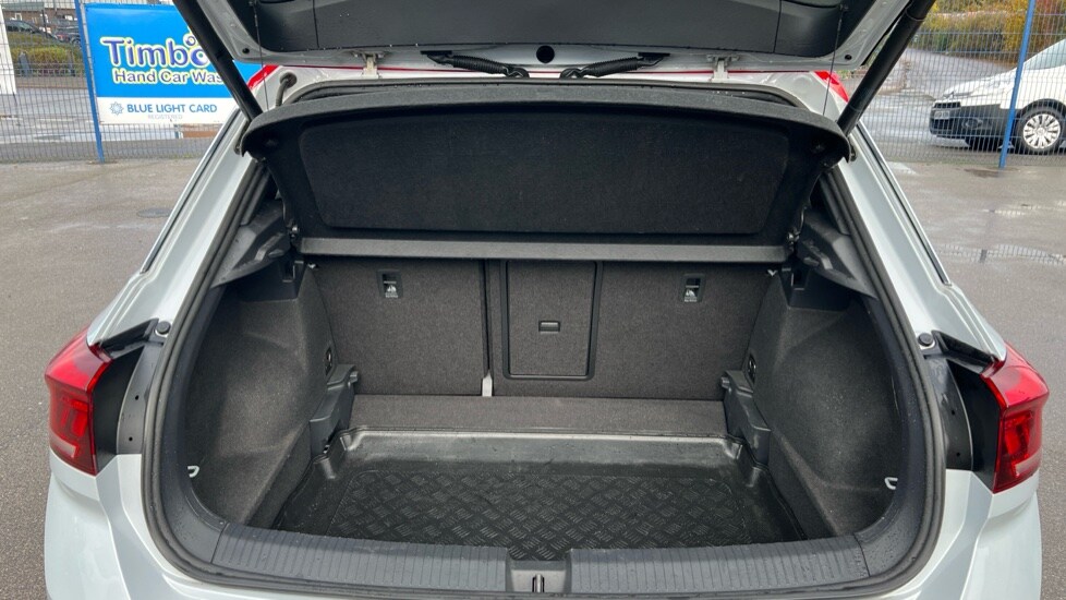 Used Volkswagen T-Roc 2018 for sale - 76328064: Photo 15