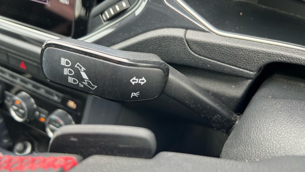 Used Volkswagen T-Roc 2018 for sale - 76328064: Photo 27