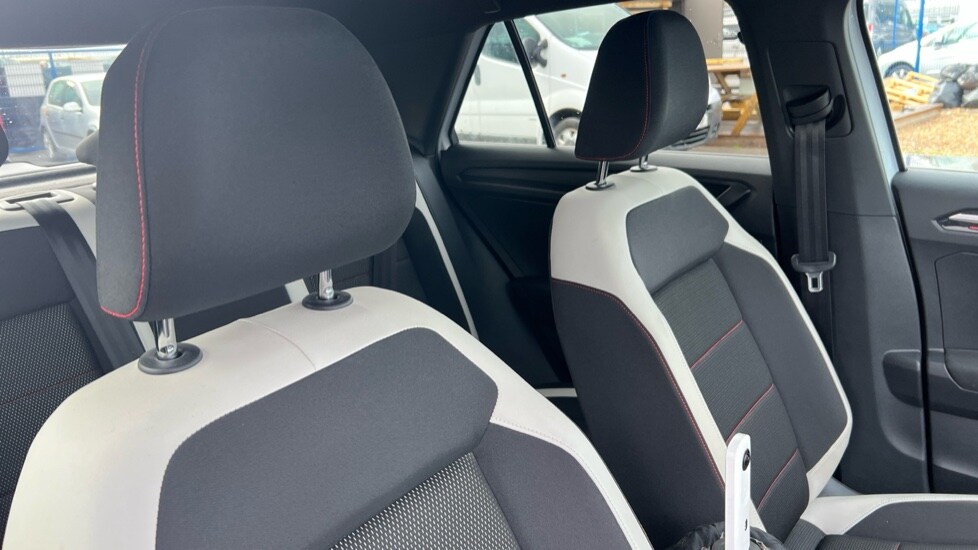 Used Volkswagen T-Roc 2018 for sale - 76328064: Photo 39