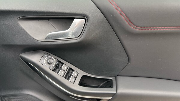 Used Ford Puma 2022 for sale - 75471796: Photo 32