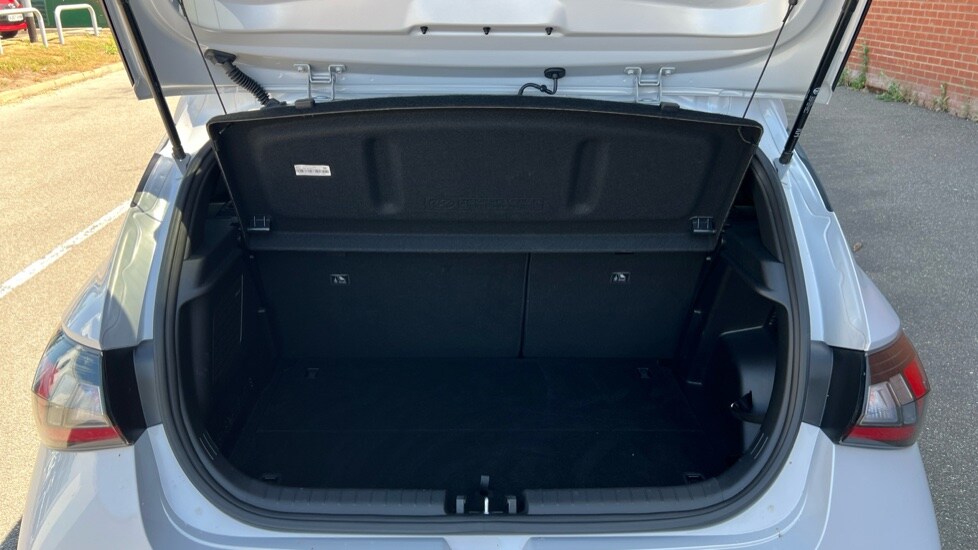 Used Hyundai i20 2024 for sale - 76452361: Photo 15