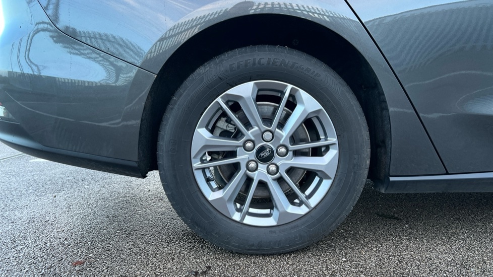 Used Ford Focus 2023 for sale - 76977819: Photo 19