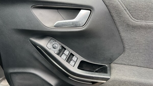 Used Ford Puma 2023 for sale - 76117064: Photo 30