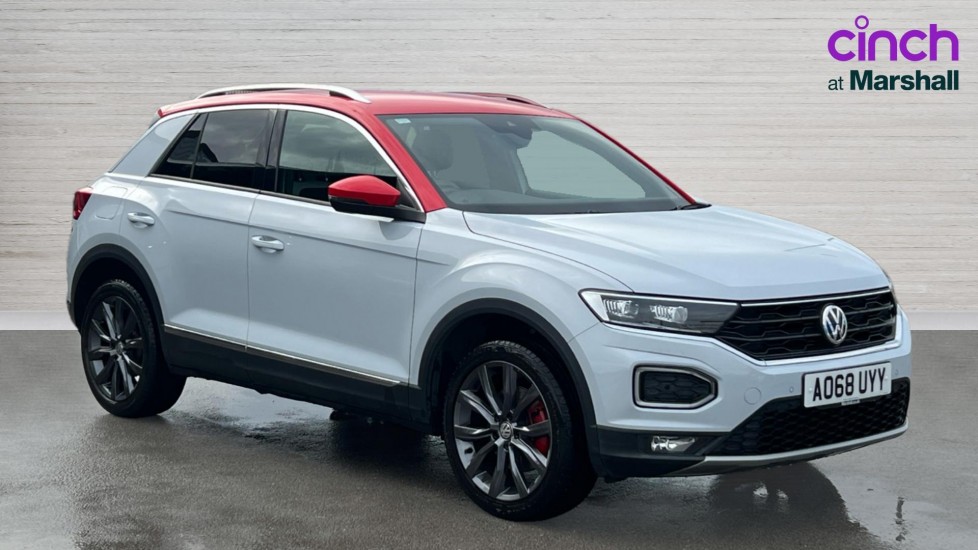 Used Volkswagen T-Roc 2018 for sale - 76870394: Photo 1