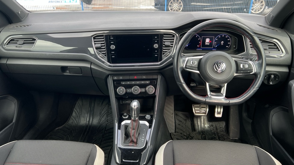 Used Volkswagen T-Roc 2018 for sale - 76870394: Photo 11