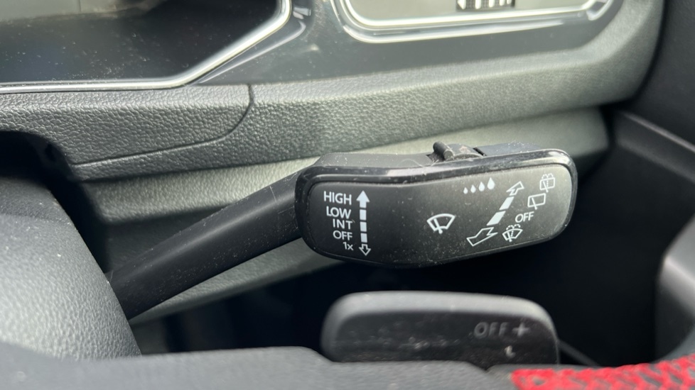 Used Volkswagen T-Roc 2018 for sale - 76870394: Photo 26