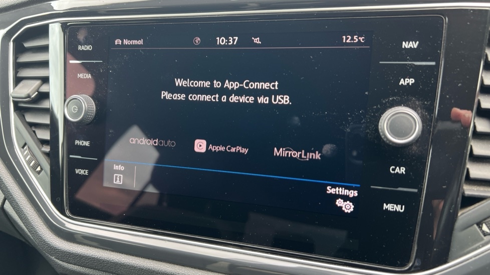 Used Volkswagen T-Roc 2018 for sale - 76870394: Photo 49