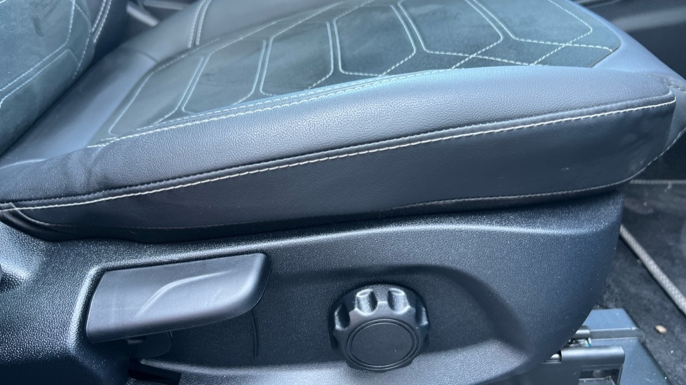 Used Ford Puma 2025 for sale - 76589901: Photo 36