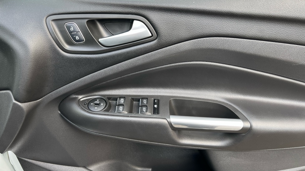 Used Ford Kuga 2019 for sale - 76788294: Photo 29