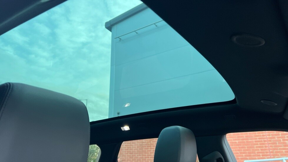 Used Land Rover Range Rover Evoque 2023 for sale - 76872845: Photo 32