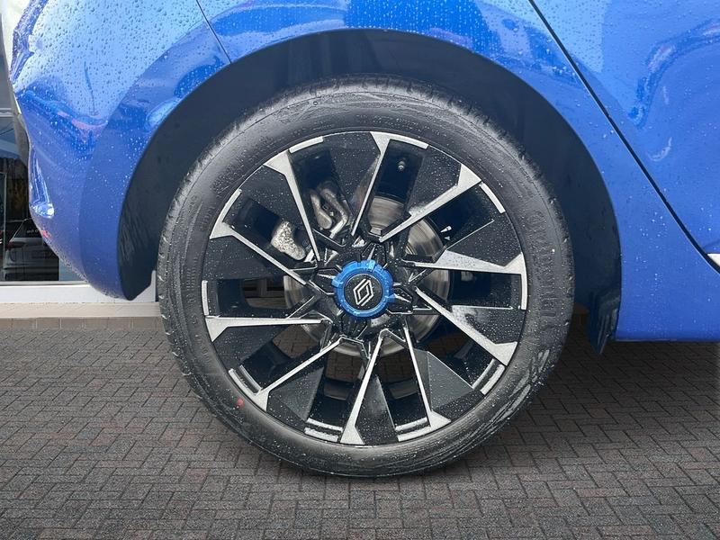 Used Renault Clio 2025 for sale - 76835748: Photo 10