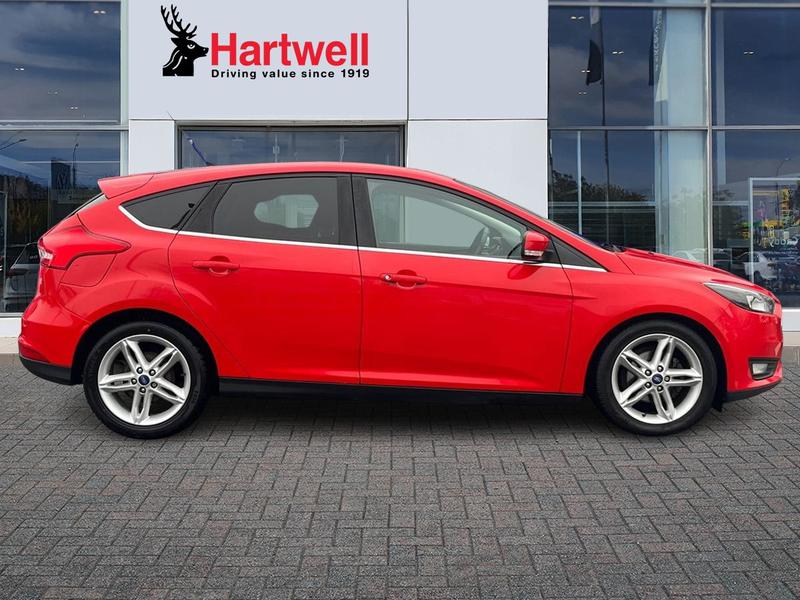 Used Ford Focus 2016 for sale - 77152006: Photo 2