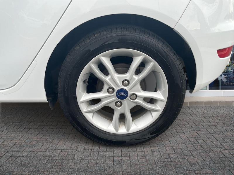 Used Ford Fiesta 2015 for sale - 76960764: Photo 10